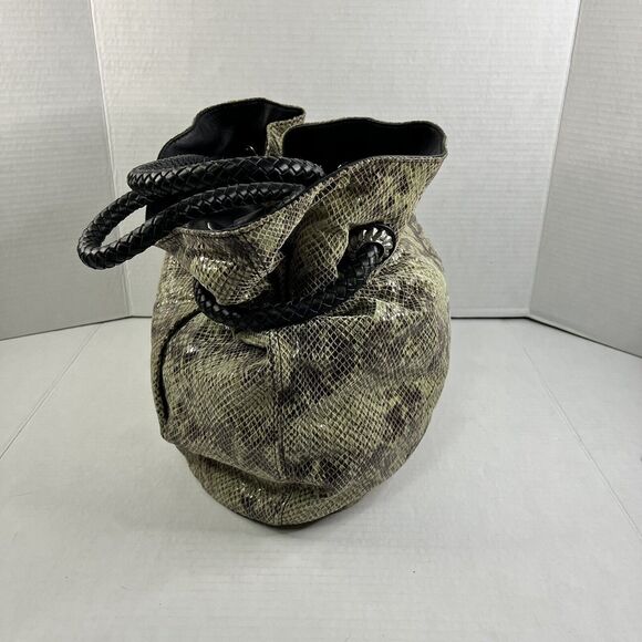 Judith Ripka Handbag w/Python Snake Embossed Finish. 100% Genuine Leather - Picture 4 of 16